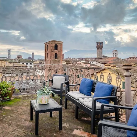 La Terrazza Di Gabri A * Лукка